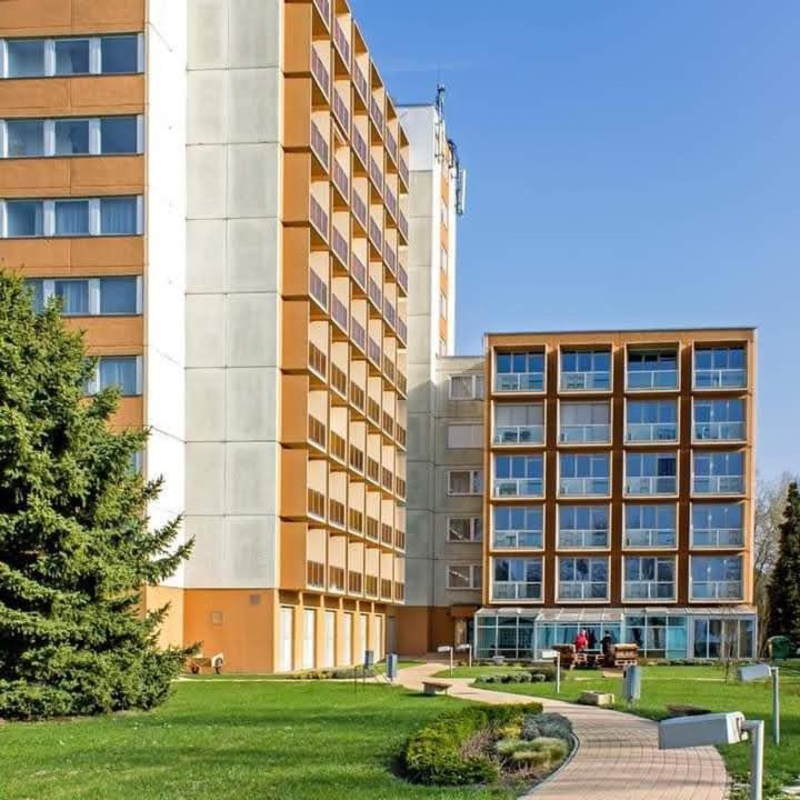 Kr Apartman Siófok Zewnętrze zdjęcie